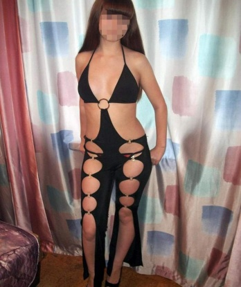 🌹 Живу в Москве и всегда готова подарить тебе незабываемые моменты нашей встречи. 💫 Люблю доставлять наслаждение и получать его взаимно. В моих объятиях ты почувствуешь себя желанным и ласково удовлетворенным. 💓 Экстравагантный и соблазнительный стиль одежды сведет тебя с ума. 📷 Фото в моем профиле подтверждают мою красоту и сексапильность. 💯 Закажи встречу со мной сегодня, и потрясающий опыт прикосновения станет реальностью. 💦 Оставь свои страхи и заботы на пороге, а я позабочусь о твоем удовольствии. 🌈 Жду тебя, мой грешный ангел, для воплощения самых смелых сексуальных фантазий. 🔥💫 14884, 24 года